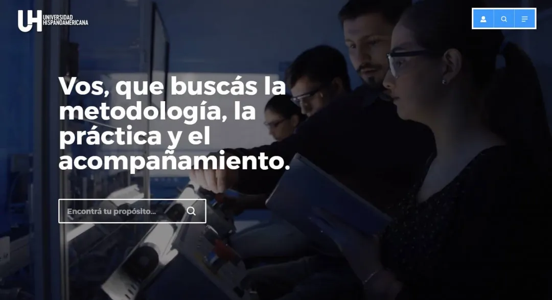 Universidad Hispanoamericana: el nuevo encabezado de la página de inicio con un buscador de carreras